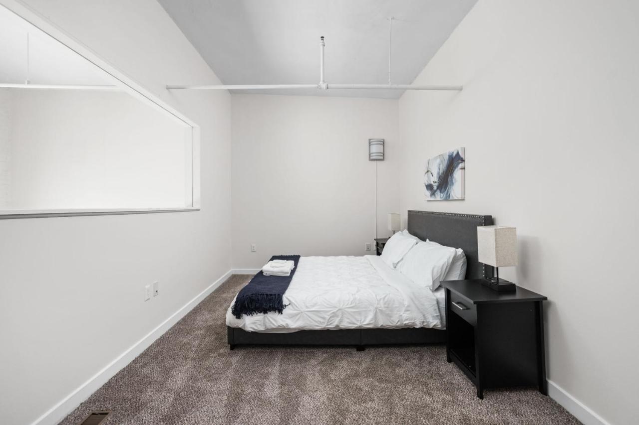 2Br 2Ba In The Block Apartment By Cozysuites Indianapolis Eksteriør billede