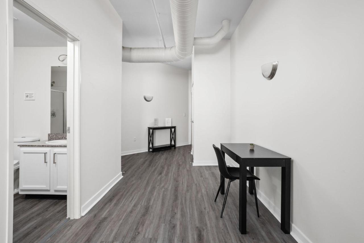 2Br 2Ba In The Block Apartment By Cozysuites Indianapolis Eksteriør billede